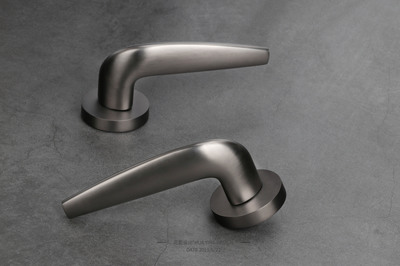 五金产品拍摄技巧 拉手与门锁的视觉呈现之道